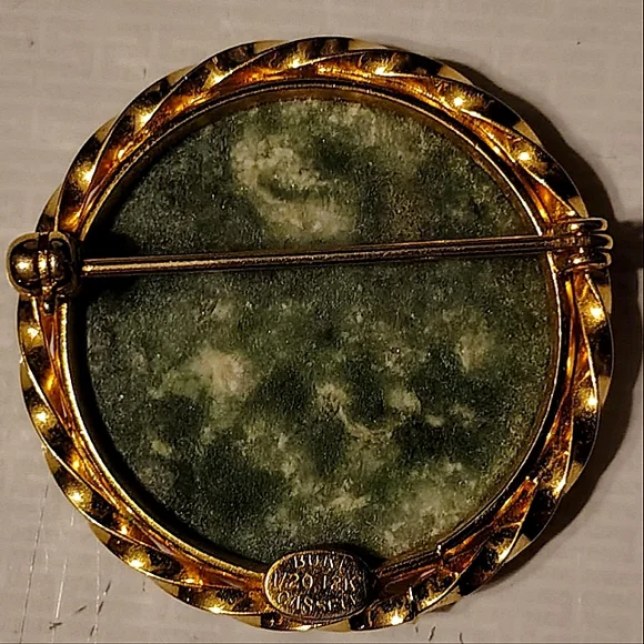 12k Gold-Filled Green Nephrite Jade Oval Brooch Vintage Signed Cassell - Picture 2 of 4